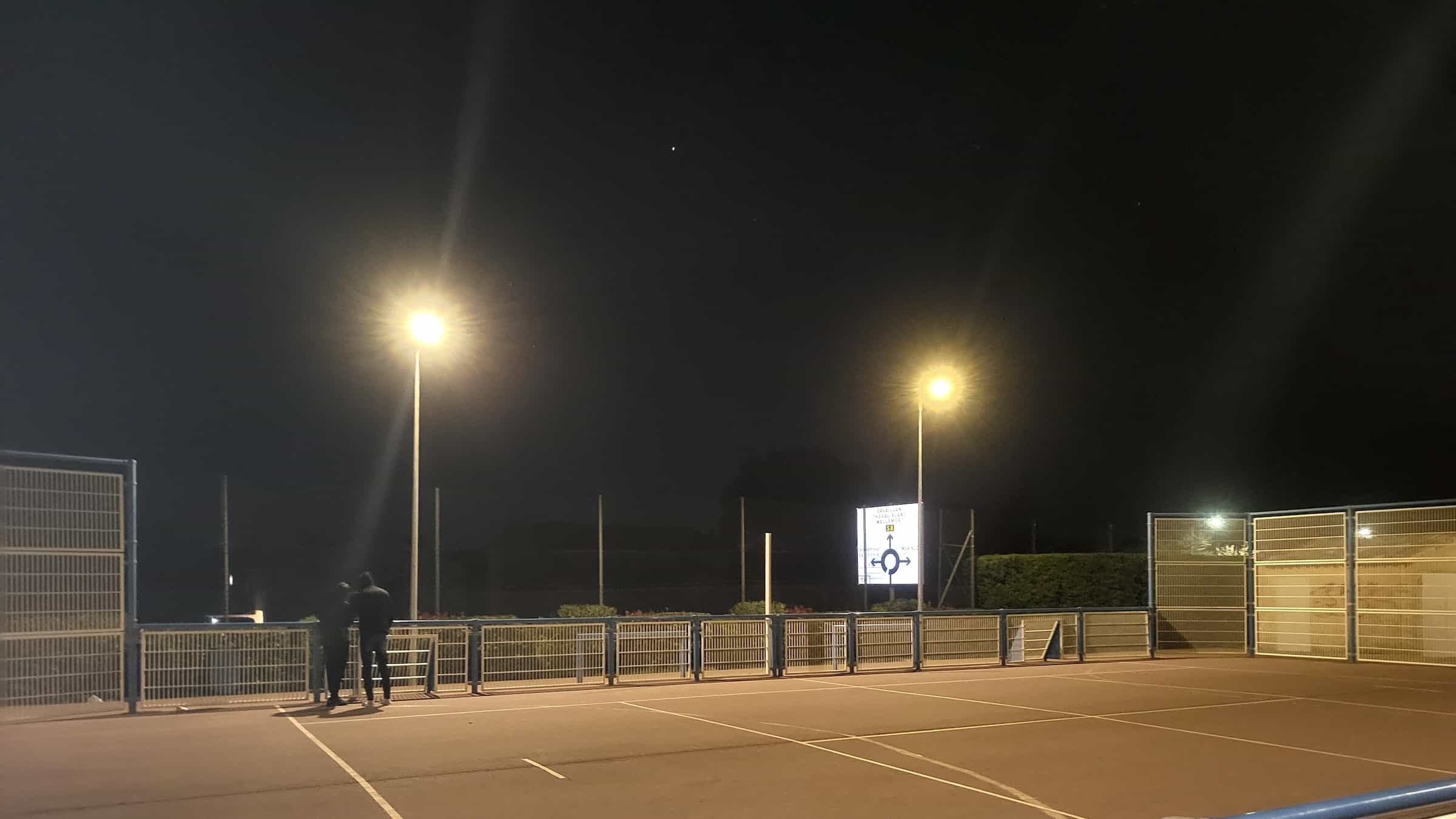 Cost Comparison of Solar Street Lights vs Traditional Street Lights